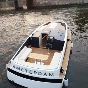 Яхта "Амстердам"